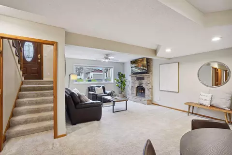 4670 Beacon Hill Rd, Eagan, MN 55122 photo 30