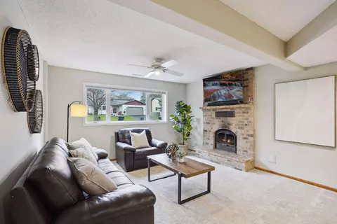 4670 Beacon Hill Rd, Eagan, MN 55122 photo 27