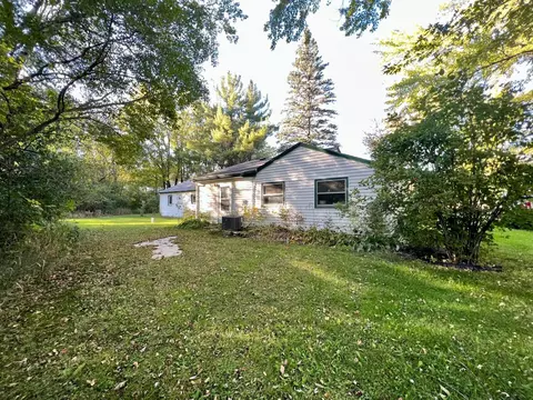 7344 W Broadway Ave, Columbus, MN 55025