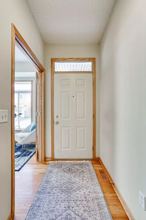 2217 Liberty Ln, Eagan, MN 55122 photo 5