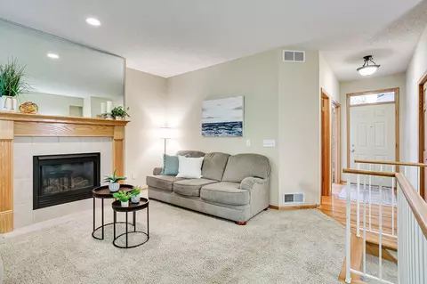 2217 Liberty Ln, Eagan, MN 55122 photo 12