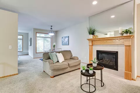 2217 Liberty Ln, Eagan, MN 55122 photo 11