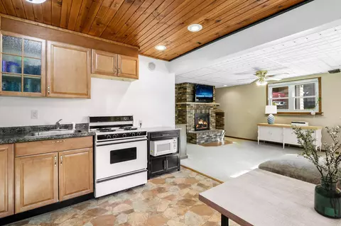 1408 Robinwood Ln, Faribault, MN 55021 photo 24