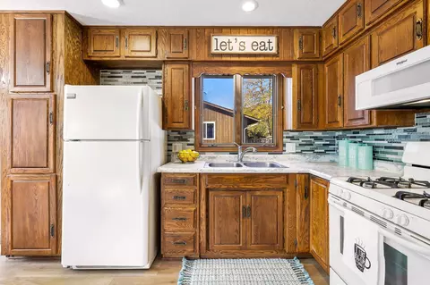 1408 Robinwood Ln, Faribault, MN 55021 photo 12