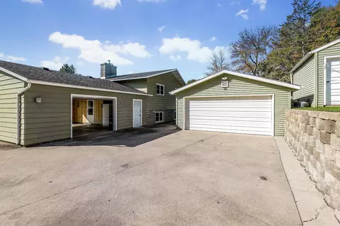 1408 Robinwood Ln, Faribault, MN 55021 photo 27
