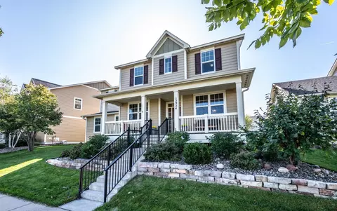 15924 Cobblestone Lake Pkwy, Apple Valley, MN 55124