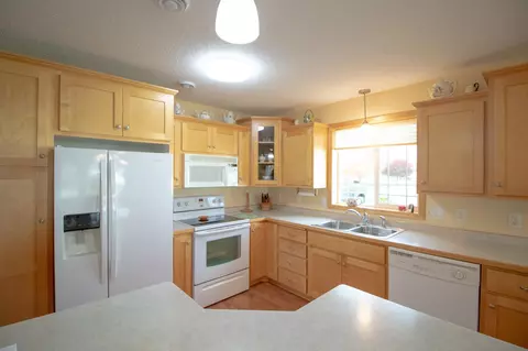 4307 Dublin Dr, Saint Cloud, MN 56301 photo 4