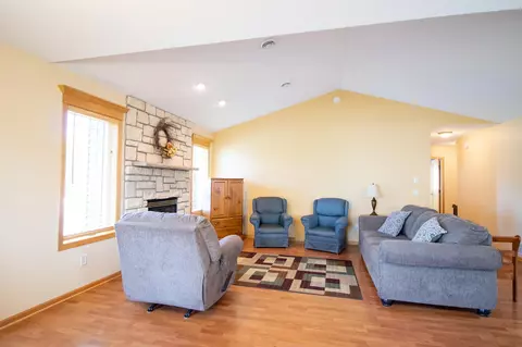 4307 Dublin Dr, Saint Cloud, MN 56301 photo 8