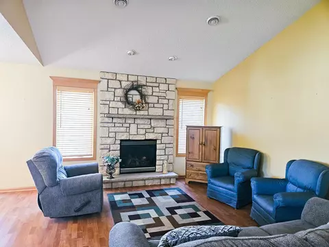 4307 Dublin Dr, Saint Cloud, MN 56301 photo 7
