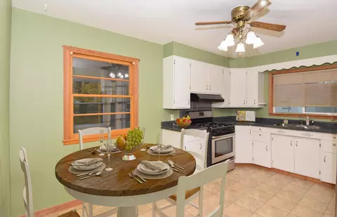 604 7th St E, Chaska, MN 55318 photo 7