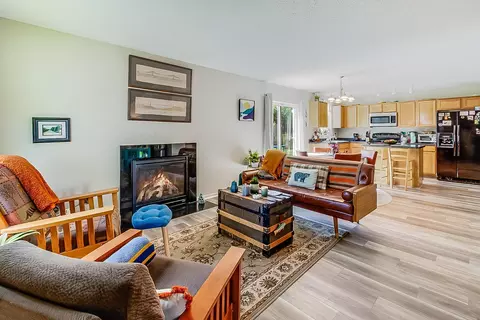 527 Summit Ln, Dundas, MN 55019 photo 3