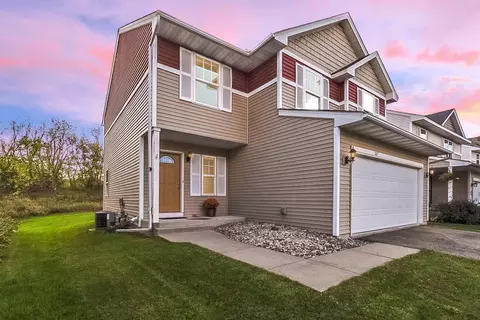 527 Summit Ln, Dundas, MN 55019