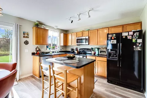 527 Summit Ln, Dundas, MN 55019 photo 4