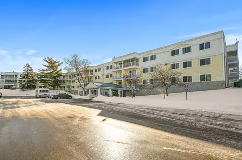 120 Demont Ave E #105, Little Canada, MN 55117