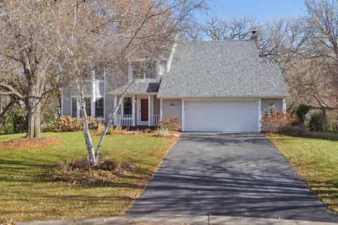 4142 Barrow Ct, Eagan, MN 55123