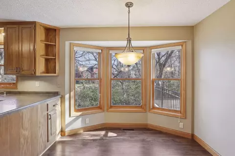 4142 Barrow Ct, Eagan, MN 55123 photo 11