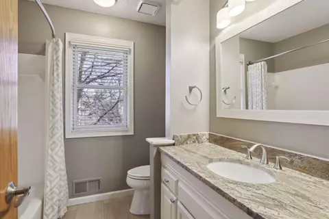 4142 Barrow Ct, Eagan, MN 55123 photo 25