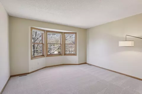 4142 Barrow Ct, Eagan, MN 55123 photo 22