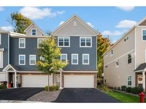 9626 Olive Ln N, Maple Grove, MN 55311