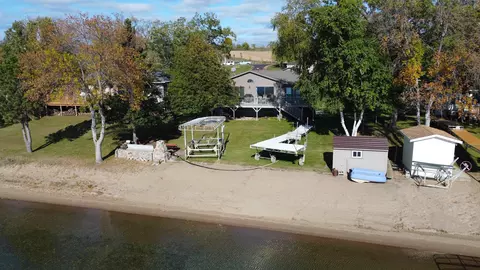 14853 Eagle Lake Rd, Battle Lake, MN 56515