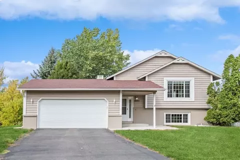 16871 Jonquil Trl, Lakeville, MN 55044