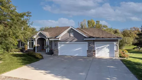 13371 382nd Ave, Waseca, MN 56093