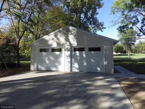 1833 36th St SE, Willmar, MN 56201 photo 25