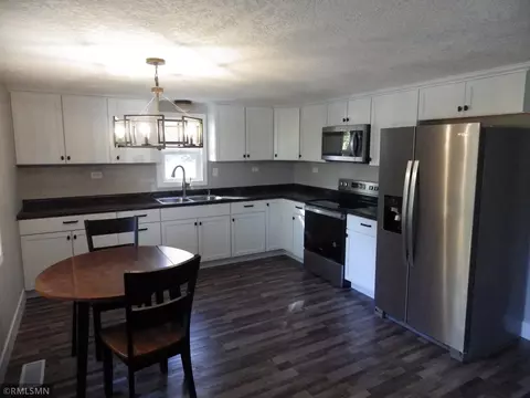 1833 36th St SE, Willmar, MN 56201 photo 8