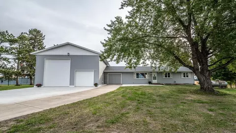 25660 Biscayne Ave W, Farmington, MN 55024