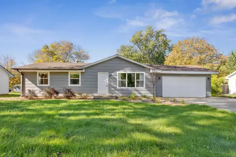 20555 Iceland Ave, Lakeville, MN 55044