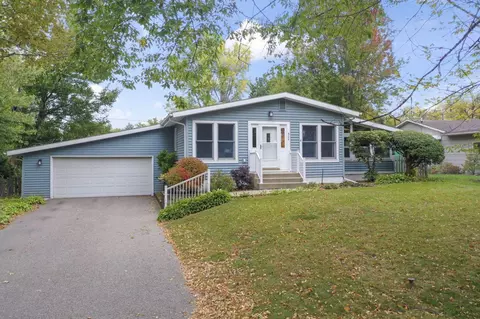 308 Linden Pl S, Northfield, MN 55057