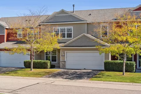 1583 Sumac Cir, Carver, MN 55315
