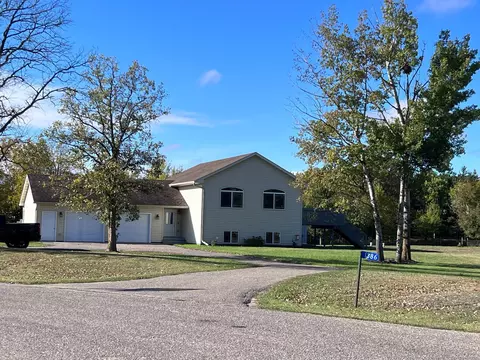1386 Summer Ct NW, Bemidji, MN 56601
