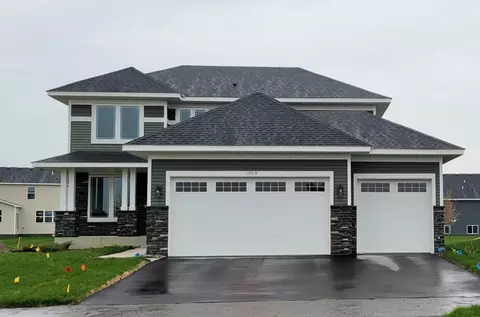 1909 Ironwood Dr, Carver, MN 55315