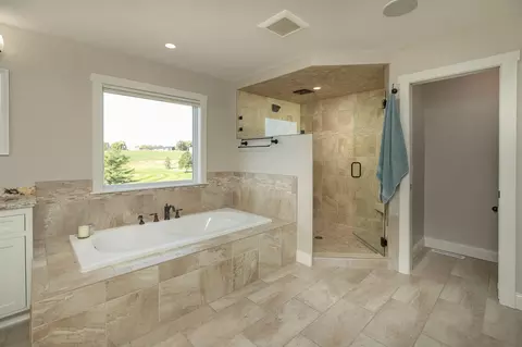 Bath - 1817 Ancaster Dr NE, Byron, MN 55920 photo 4 of 11