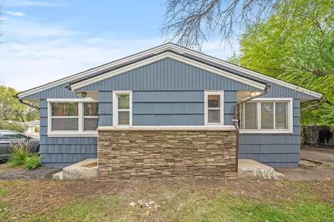 7305 65th Ave N, Brooklyn Park, MN 55428