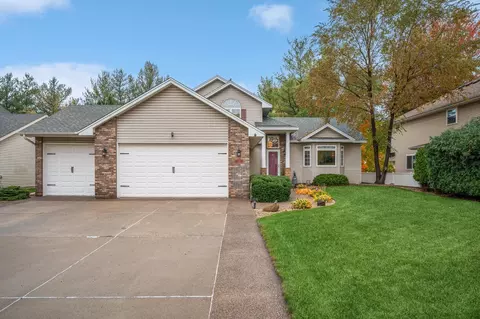 2250 Brittany Ct, New Brighton, MN 55112
