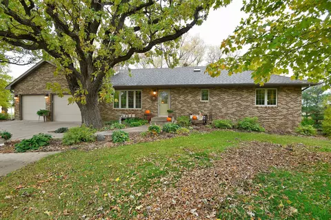 17244 338th Ave, Waseca, MN 56093