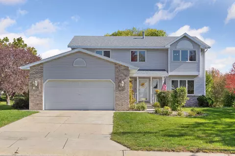 5926 Danvers Ln NW, Rochester, MN 55901