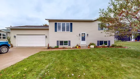 620 7th Ave NW, Plainview, MN 55964 photo 2
