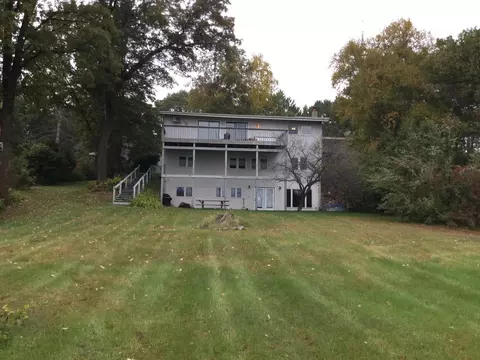 7590 Lakeview Dr, Brainerd, MN 56401