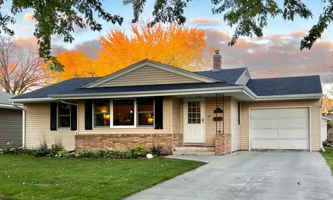 526 Kneale Ave S, Thief River Falls, MN 56701