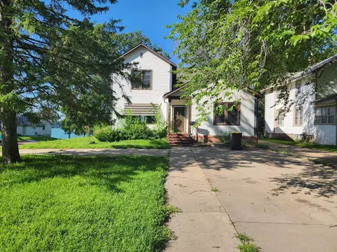 321 Lake Ave, Fairmont, MN 56031