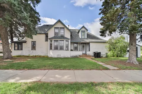 223 E Broadway, Little Falls, MN 56345