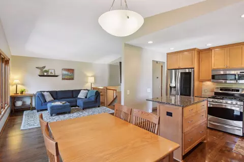 1945 Beaver Dam Ct, Eagan, MN 55122 photo 10