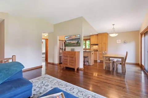 1945 Beaver Dam Ct, Eagan, MN 55122 photo 8