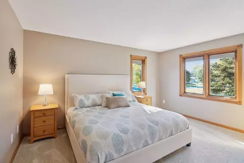 1945 Beaver Dam Ct, Eagan, MN 55122 photo 17