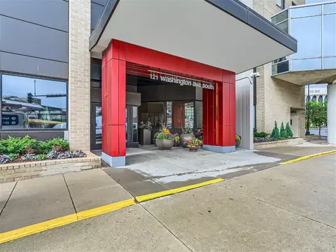 121 Washington Ave S #802, Minneapolis, MN 55401