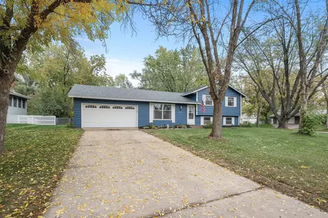 2201 105th Ln NW, Coon Rapids, MN 55433