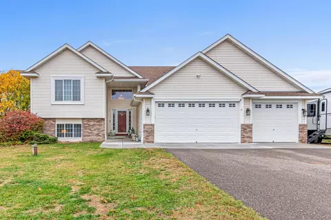 24244 Hummingbird St NW, Saint Francis, MN 55070
